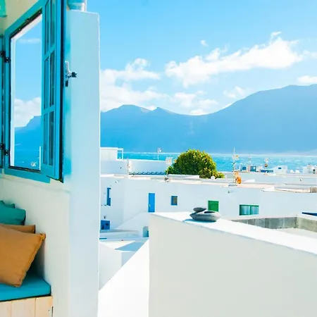 Surf Rooftop Apartment *